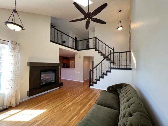 Foto del edificio - Splendid Townhome in Castle Pines