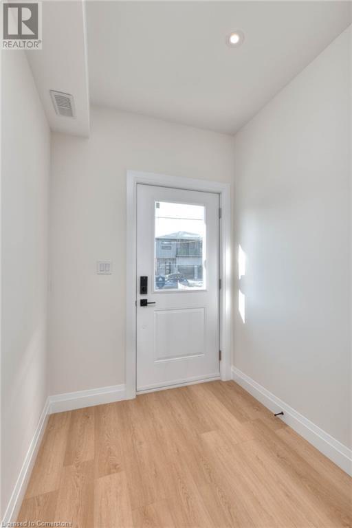Building Photo - 578 Guelph St