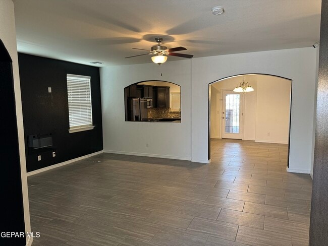 Building Photo - 11425 Flor Liatris Dr