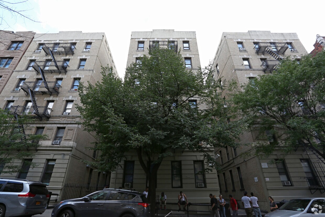 Foto del edificio - 560-570 W 156th St