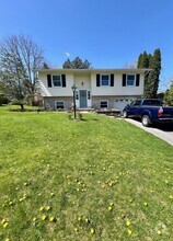 Building Photo - 413 West Dr