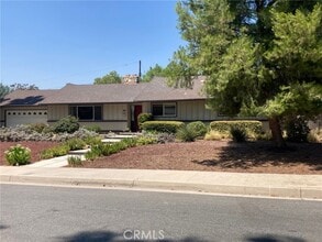 Building Photo - 129 Sunridge Way
