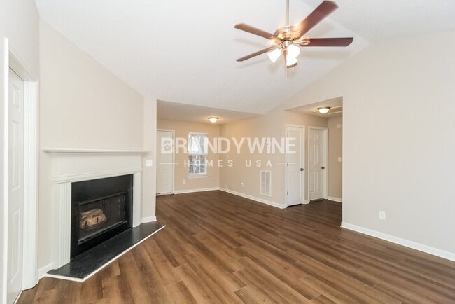 Foto del edificio - 42 Cedars Glen Cir