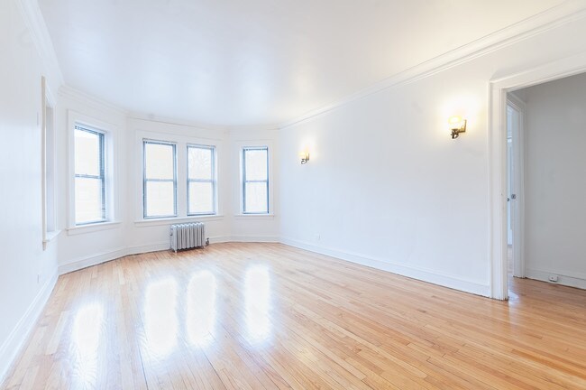 Foto del edificio - 8001 S Dobson Ave