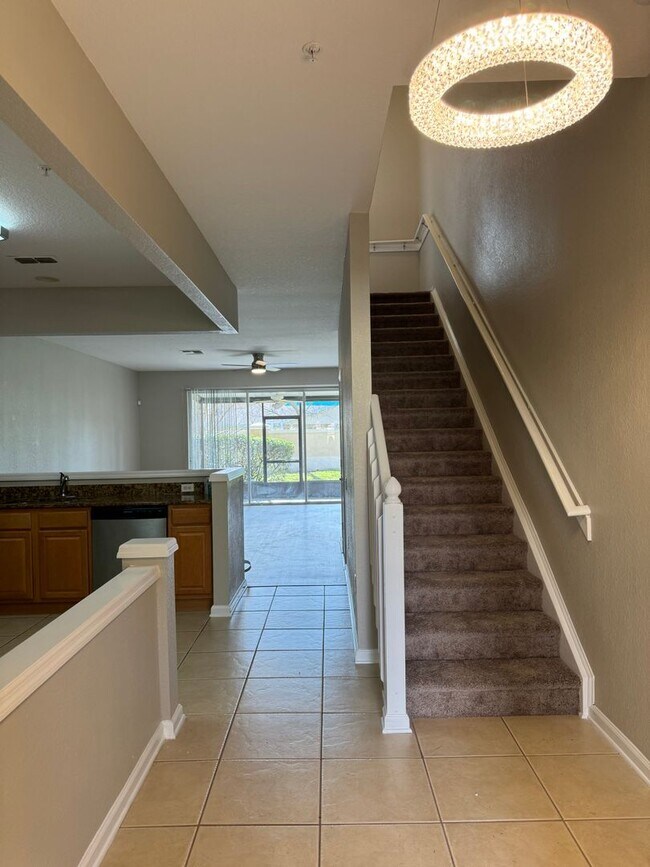 Foto del edificio - Dr. Phillips Townhome for Rent