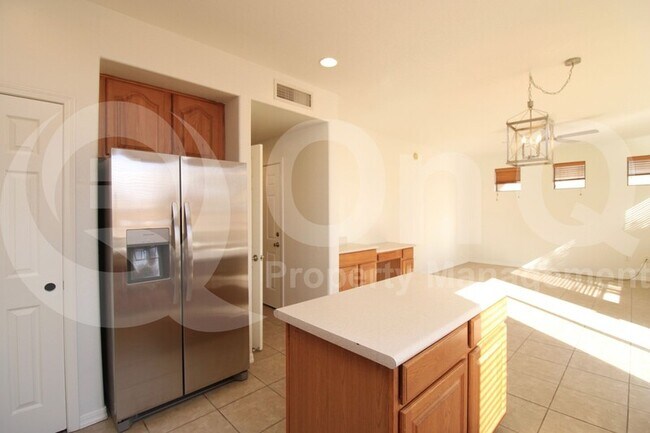 Foto del edificio - 809 E Sheffield Ave