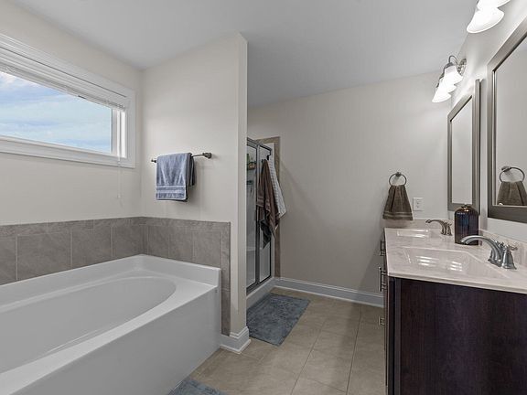 Building Photo - Build Equity While Leasing - Lease and Own...