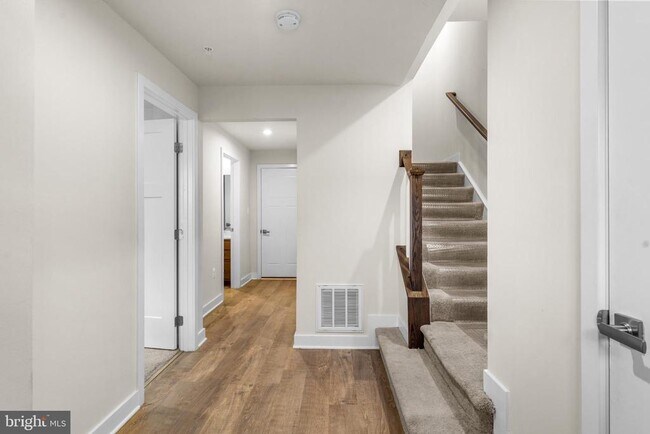 Foto del edificio - 117 Hawlings River Rd