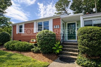 Building Photo - 535 Overlook St