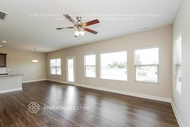 Building Photo - 5337 Roberta Crossing Dr