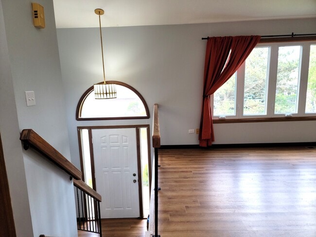 Building Photo - 17581 Windsor Pky