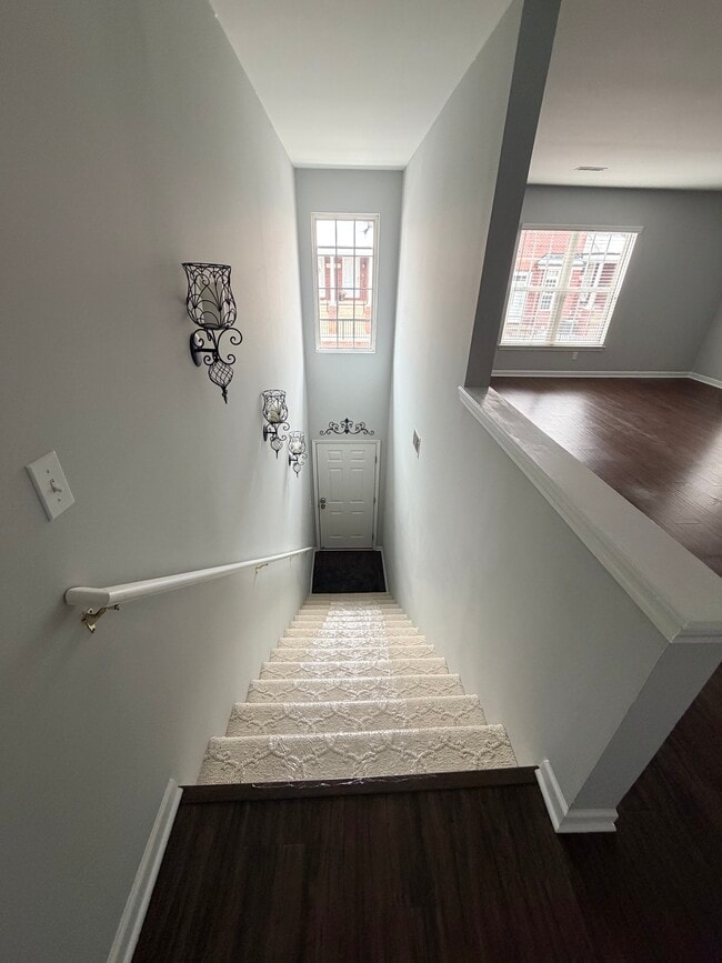 Front door entrance - 53180 Manchester Ave