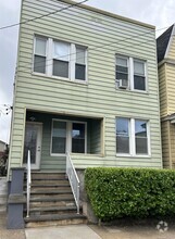 Building Photo - 339 Danforth Ave