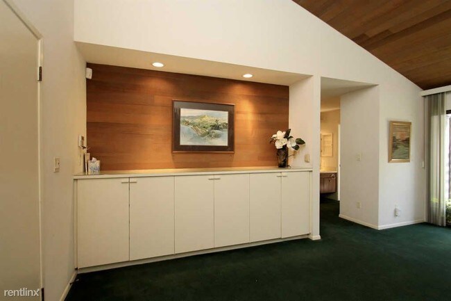 Building Photo - 3342 W Alluvial Ave