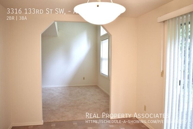 Building Photo - 3316 133rd St SW