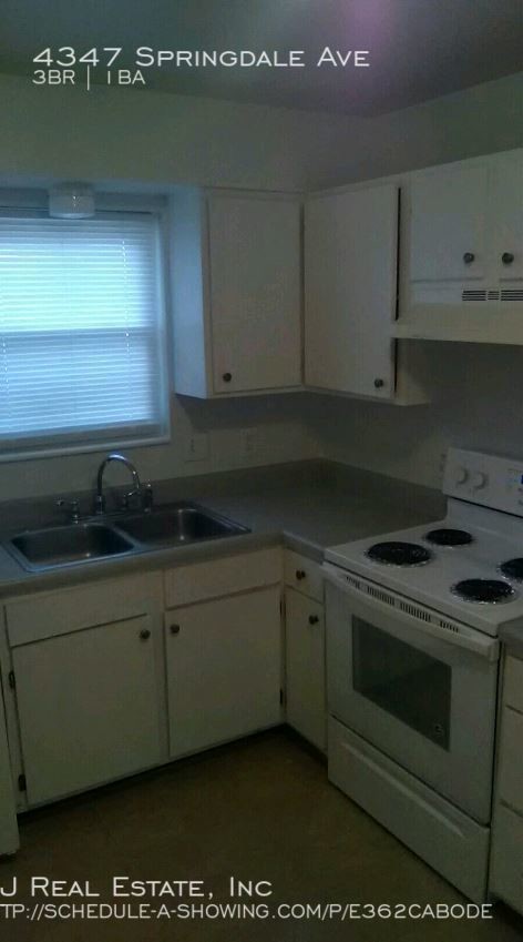 Foto del edificio - 4347 Springdale Ave