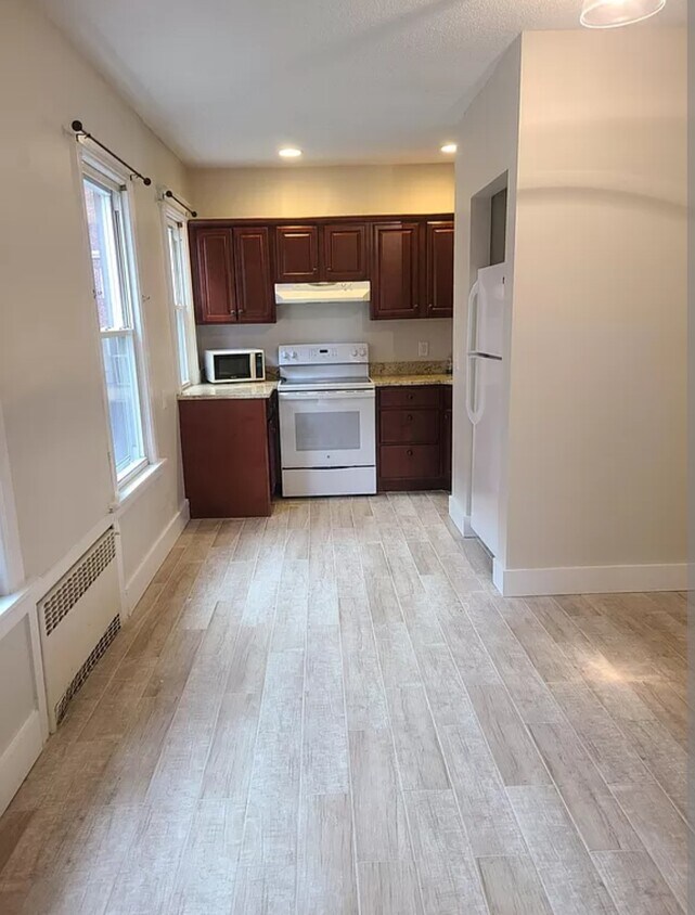 Foto principal - 487 Franklin Ave