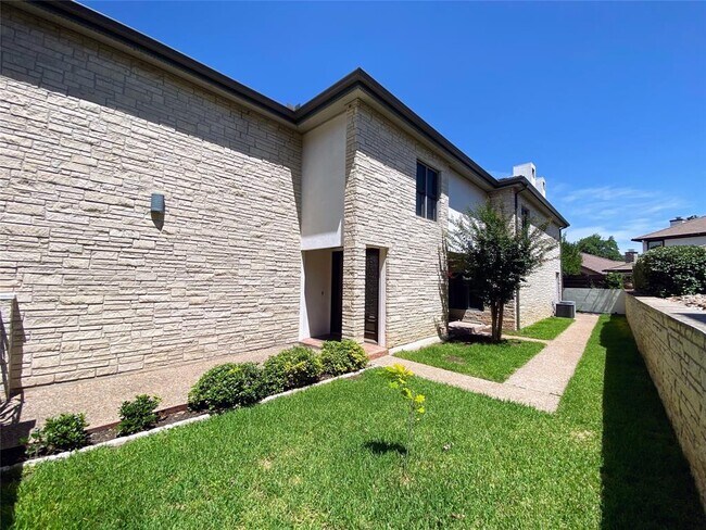 Foto del edificio - 13 Swiftwater Trail