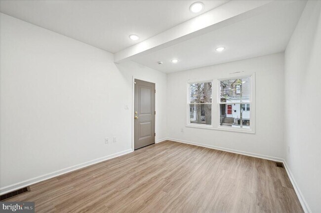 Foto del edificio - 2553 S Dewey St