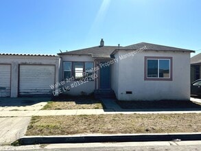 Building Photo - 554 Campodonico Ave