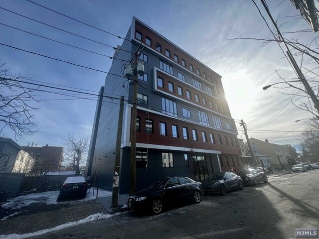 Building Photo - 100 Tuers Ave