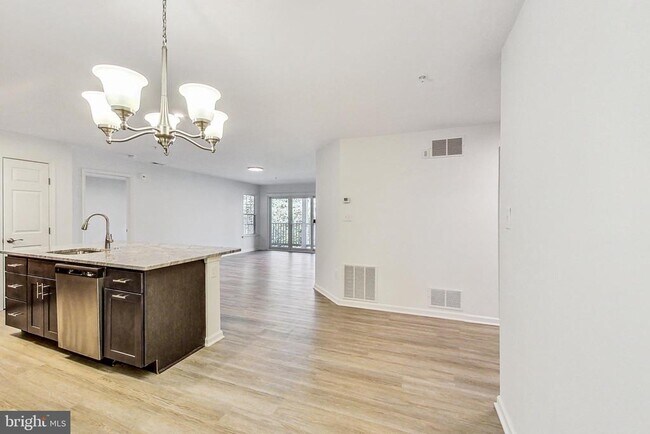 Foto del edificio - 13111 Millhaven Pl