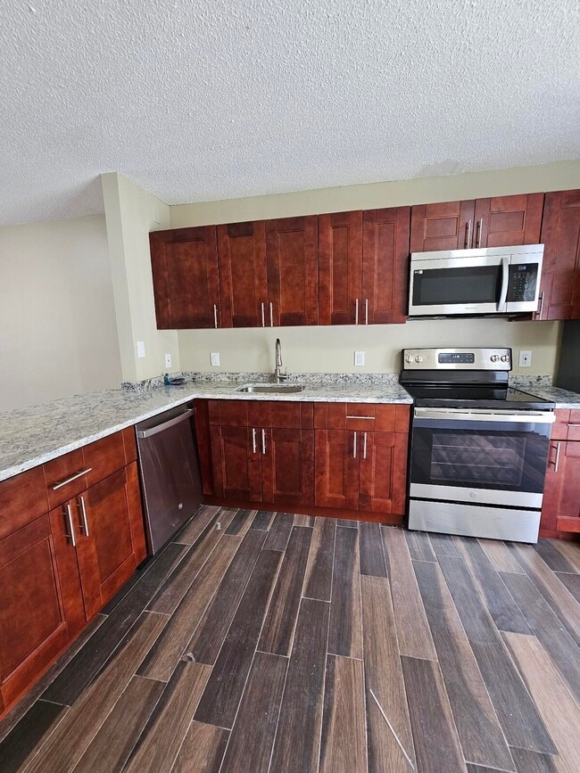 Foto del edificio - 4876 Orleans Ct