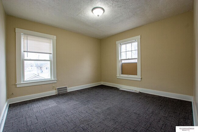 Building Photo - 2800 P St