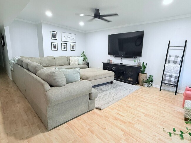 Foto del edificio - Northeast El Paso 3Bed/2Bath Refrig A/C