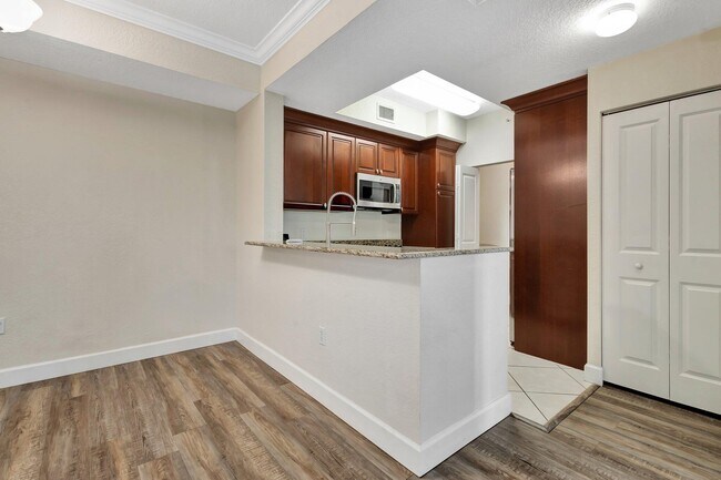 Foto del edificio - 1660 Renaissance Commons Blvd