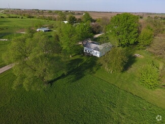 Building Photo - 1656 County Rd 3200 N