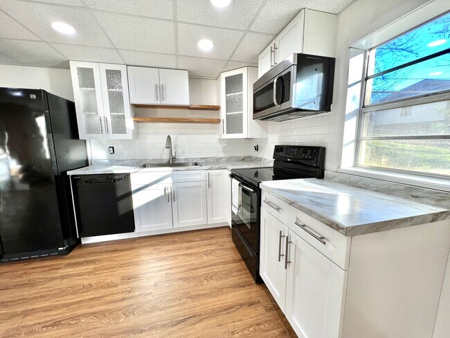 Foto del edificio - 5254 Byers Rd