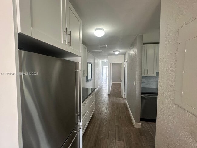 Foto del edificio - 1728 Rodman St