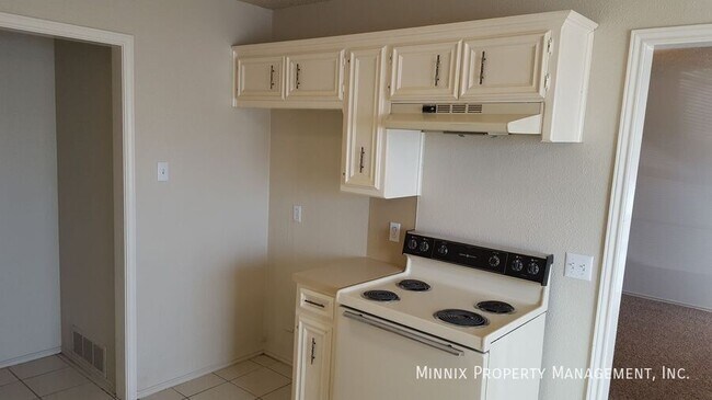 Foto del edificio - 9612 Elmwood Ave
