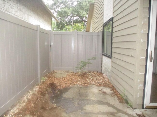Building Photo - 305 Palmetto St