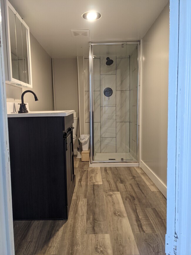 Bathroom - 939 N Jackson St
