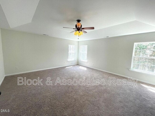 Building Photo - 359 Ashdale Dr