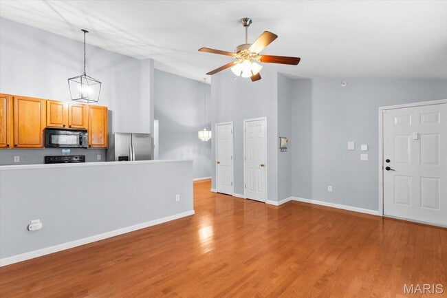 Photo - 729 Tower Grove Dr Apartment