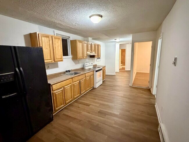 Foto del edificio - 37 N Massachusetts Ave