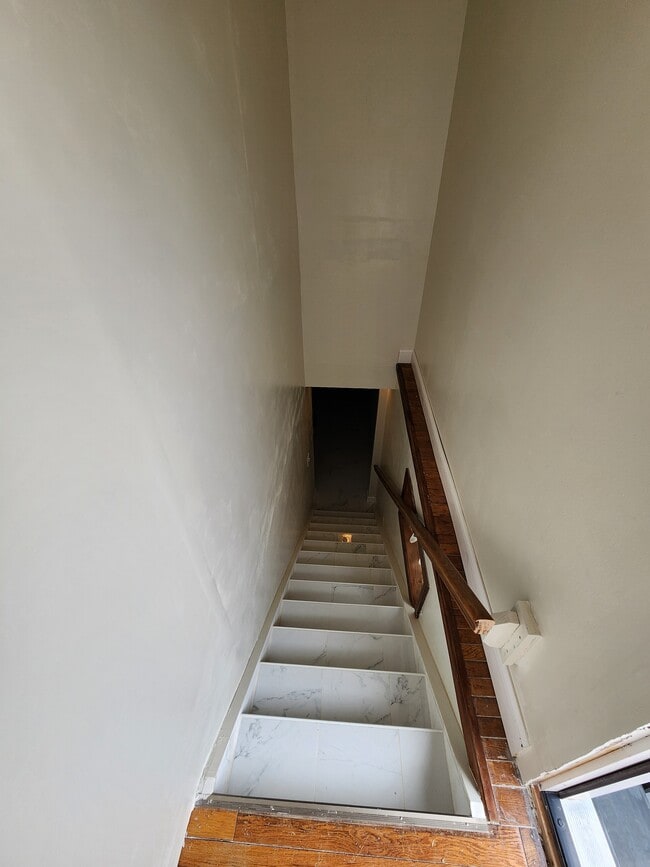 Building Photo - 506 W Meeker Dr
