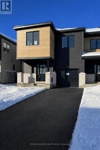 Building Photo - 521 Galanthus Walk