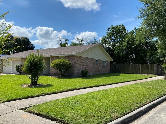 Foto del edificio - 7547 Winkle Wood Ln
