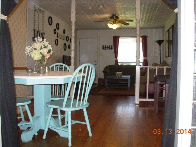 Building Photo - 316 Kyle Ave