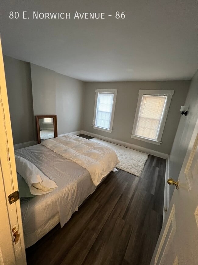 Building Photo - Awesome 2 Beds 1 Bath on Norwich!