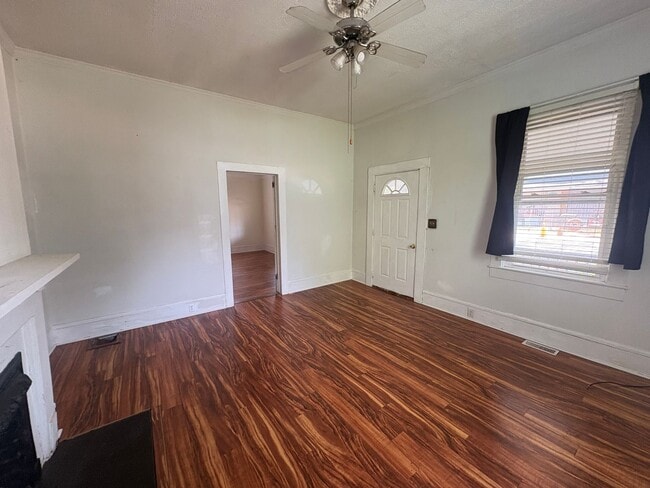 Building Photo - Charming Home Near Downtown Greer
