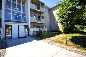 Building Photo - Jason Adam Manor Apartments