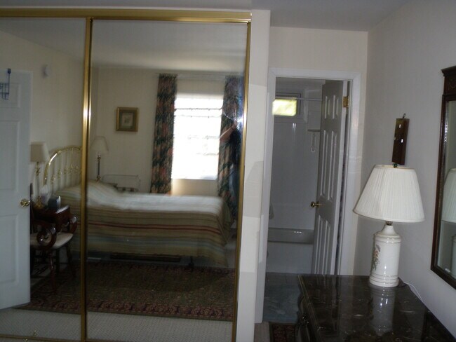 Building Photo - 29 Pilgrim Trl