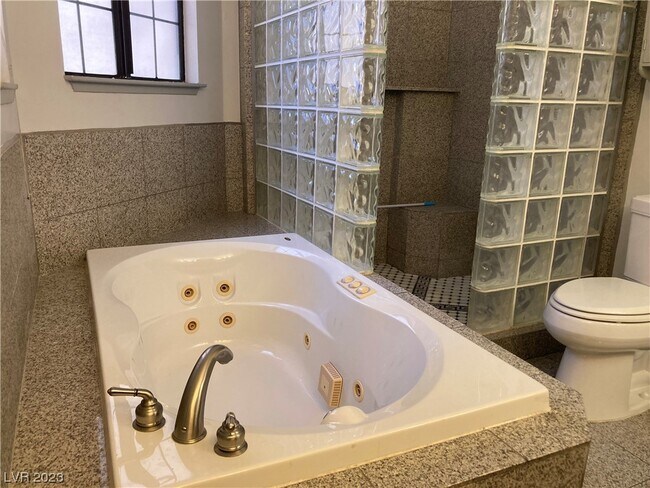Foto del edificio - 4475 Los Reyes Ct