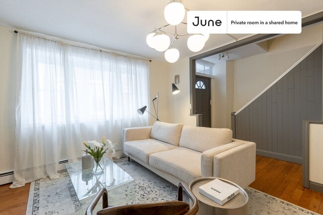 Foto del edificio - Room in Shared 5 bed/3 bath home