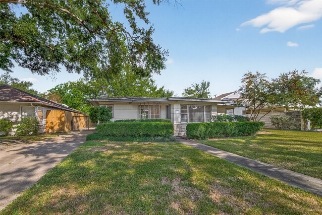 Foto del edificio - 3314 Westridge St